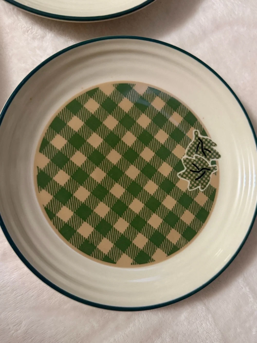 Julie Ingleman Designs 'Rooster Morn' stoneware plates. 3 small plates/1 platter